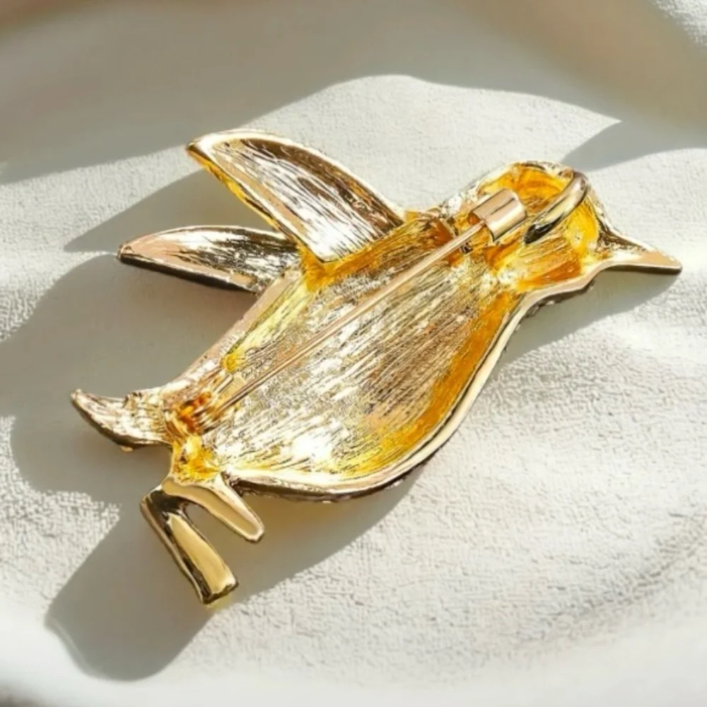 ✨ Zara Spheni Penguin Brooch